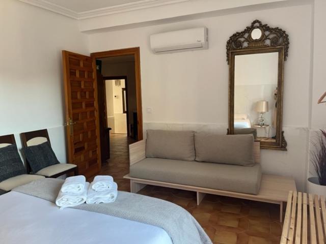 Apartamentos Toledo Casa Galeria De Los Aljibes מראה חיצוני תמונה